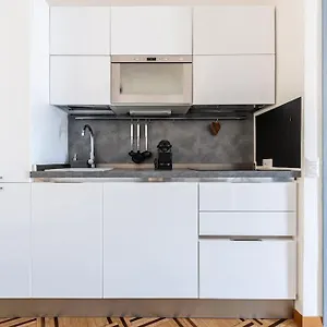https://apartment-in-brera-sancarpoforo9.italymilanhotels.net