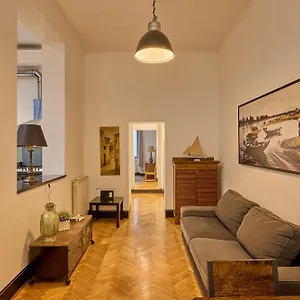 Vittorio Apartment